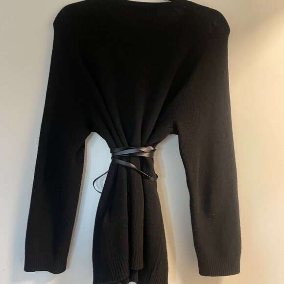 Like NEW Original Valentino Garavani Cashmere Wrap sweater BLK - Picture 6 of 8